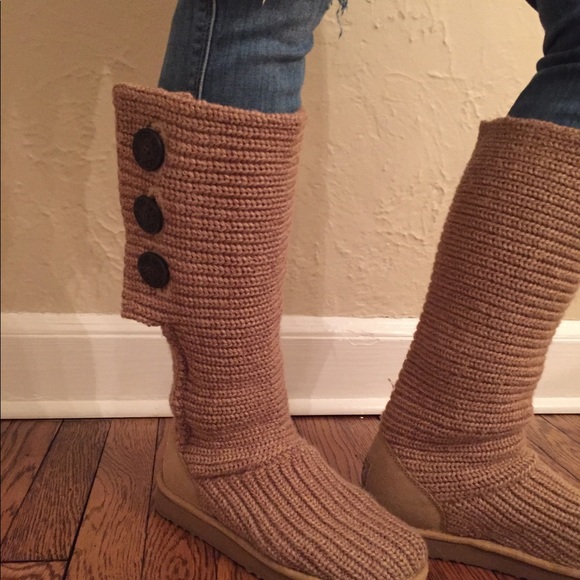 Classic Cardy Tall Uggs - Picture 6 of 6